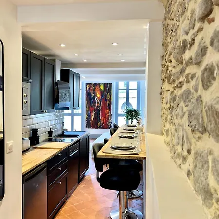 Apartment The62